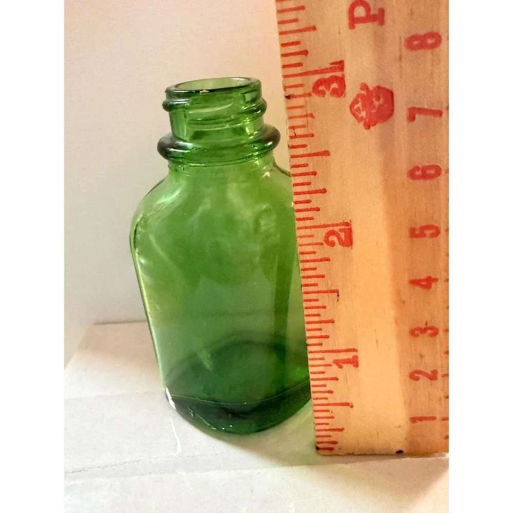 Vintage Emerald Green Glass Bottle Small Triangular Apothecary Bud Vase 3 inch